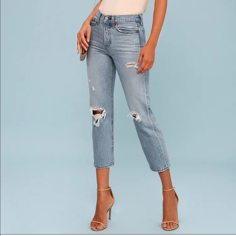 Levi Wedgie Fit Jean Sz 27
